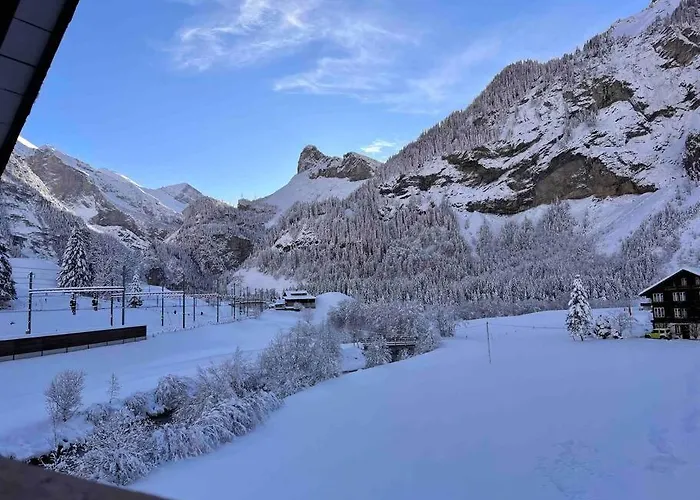 Waterfall View 坎德施泰格