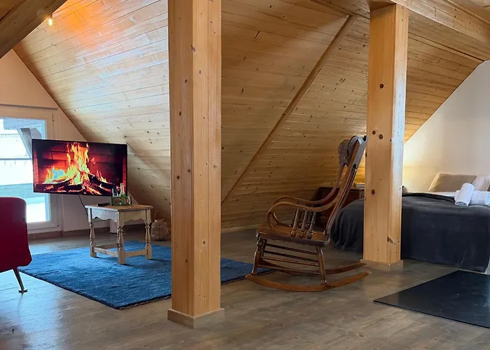 Waterfall View 公寓