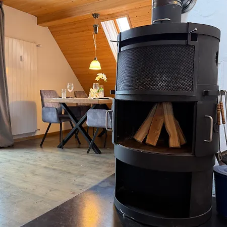 Waterfall View דירה *